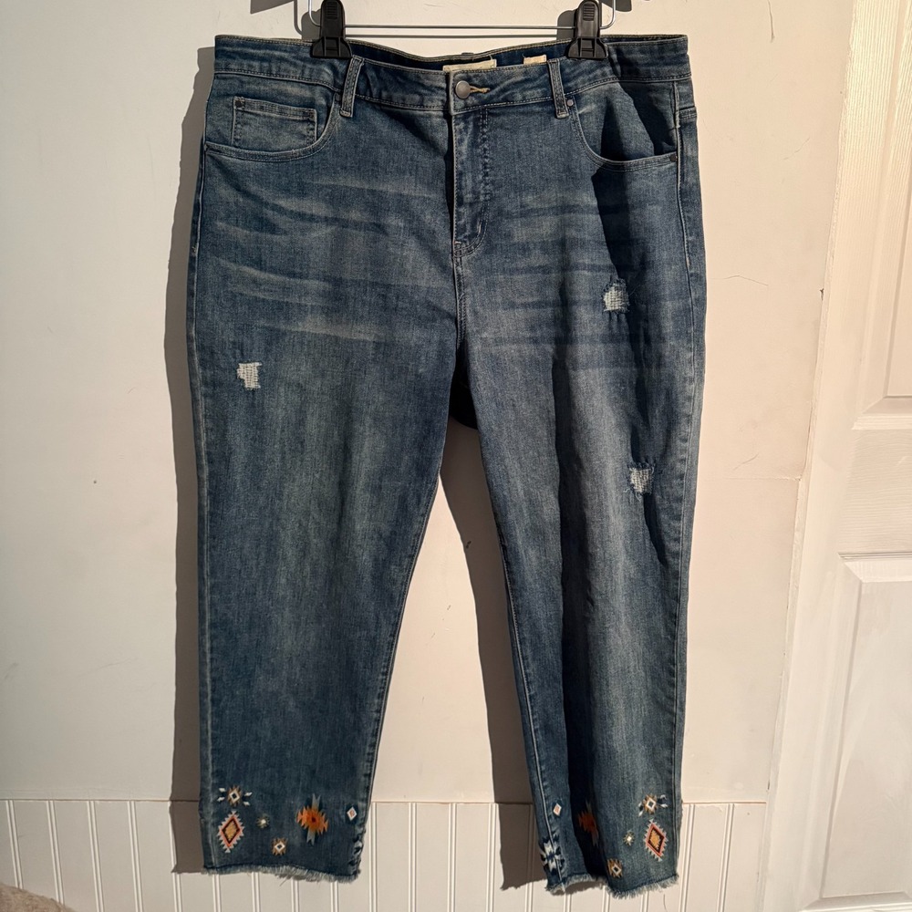 Coldwater Creek 18W Embroidered Crop Jean Frayed Hem Boho Festival‎ Western